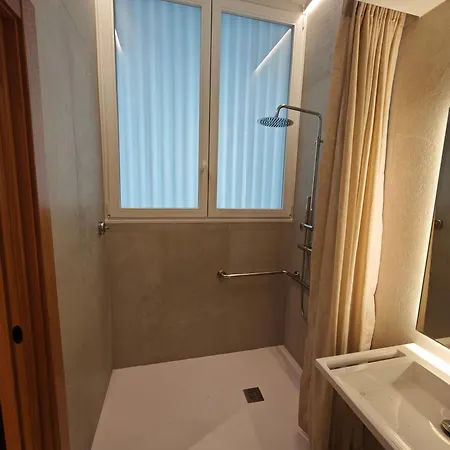 By Aldori - New Opening !! Guernica y Luno